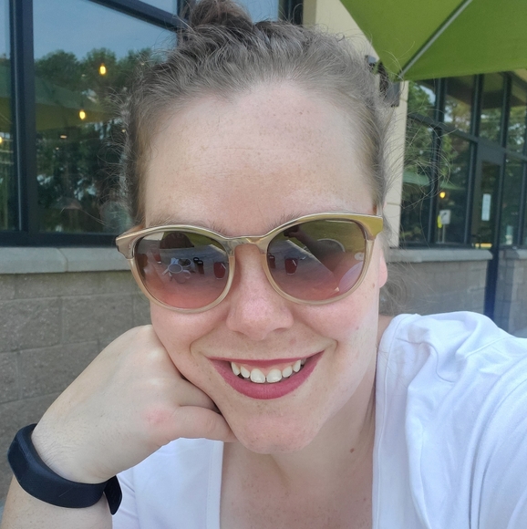 Meet your Posher, Jewell - Picture 1 of 1